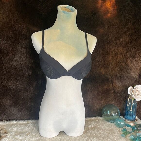Vince Camuto bra 34C (800) - Picture 1 of 5